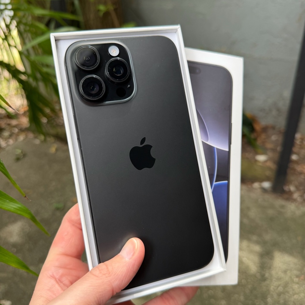 FOR PARTS ONLY: Apple iPhone 16 Pro Max Black Titanium 256GB